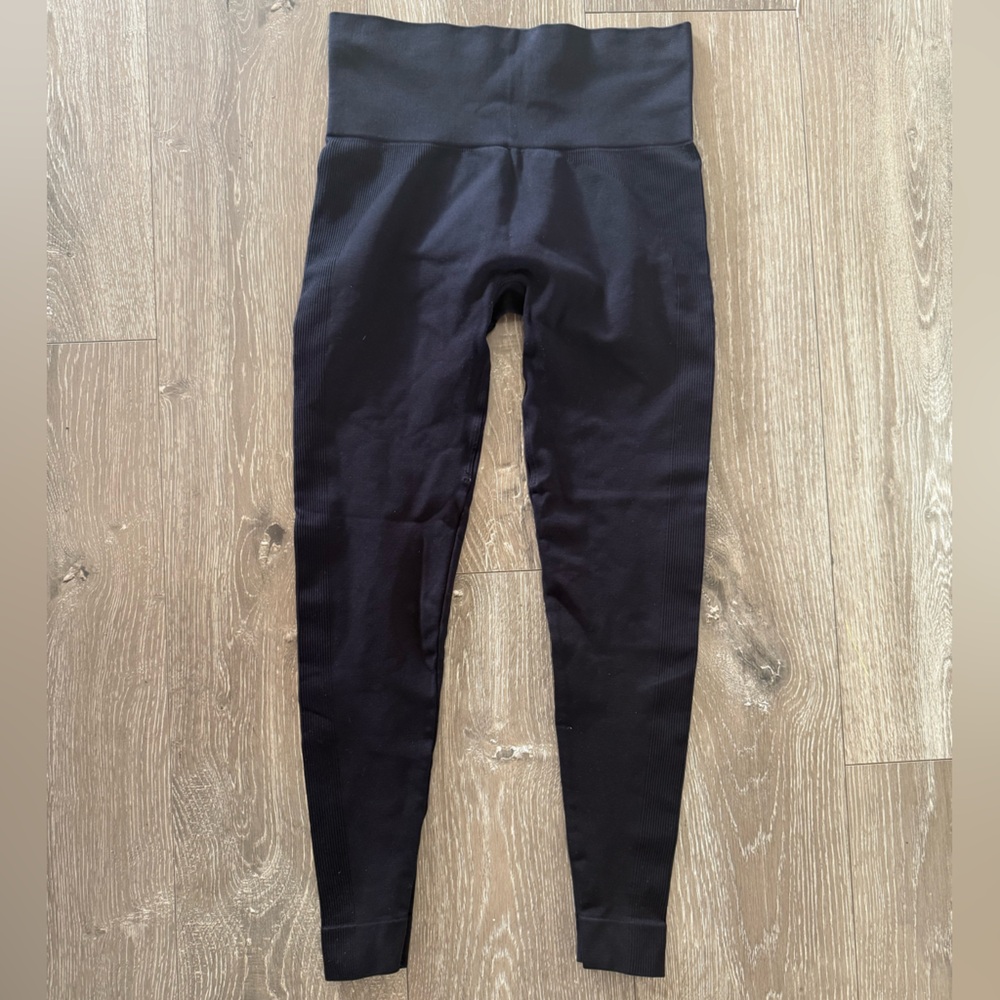 SET Active Black Leggings